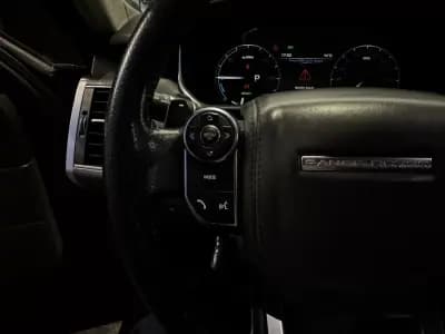 Vendo Land Rover Range Rover Sport 2015 - 34990 EUR, 186000 km - AUTO.MOTO.pt