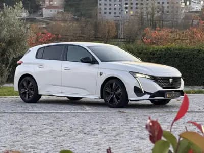 Vendo Peugeot 308 2021 - 25000 EUR, 58000 km - AUTO.MOTO.pt