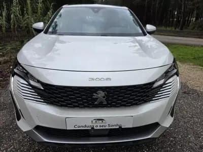 Vendo Peugeot 3008 2021 - 21900 EUR, 148000 km - AUTO.MOTO.pt