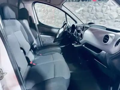 Sell Peugeot e-Partner 2017 - 10990 EUR, 23174 km - AUTO.MOTO.pt