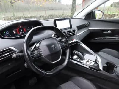 Sell Peugeot 3008 2017 - 18990 EUR, 151000 km - AUTO.MOTO.pt