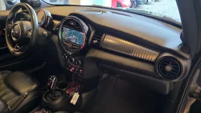 Vendo MINI 2019 - 24900 EUR, 114062 km - AUTO.MOTO.pt