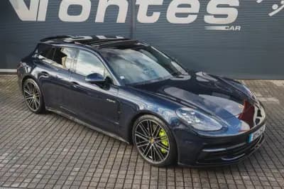 Sell Porsche Panamera Sport Turismo 2019 - 69880 EUR, 97640 km - AUTO.MOTO.pt