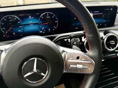 Sell Mercedes-Benz CLA 200 2020 - 32950 EUR, 76000 km - AUTO.MOTO.pt