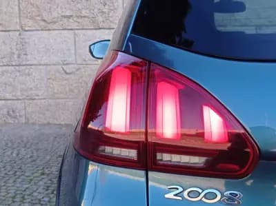 Vendo Peugeot 2008 2016 - 12200 EUR, 107000 km - AUTO.MOTO.pt