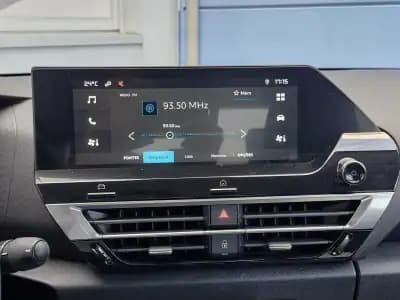 Sell Citroën e-C4 X 2024 - 31000 EUR, 11664 km - AUTO.MOTO.pt