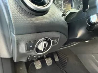 Vendo Mercedes-Benz A 180 2015 - 14250 EUR, 155500 km - AUTO.MOTO.pt
