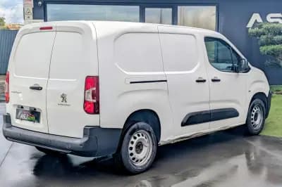 Vendo Peugeot Partner 2020 - 10950 EUR, 123118 km - AUTO.MOTO.pt