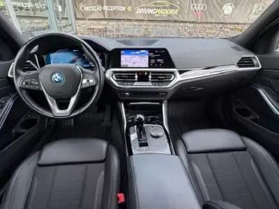 Vendo BMW 320 2021 - 28900 EUR, 40400 km - AUTO.MOTO.pt