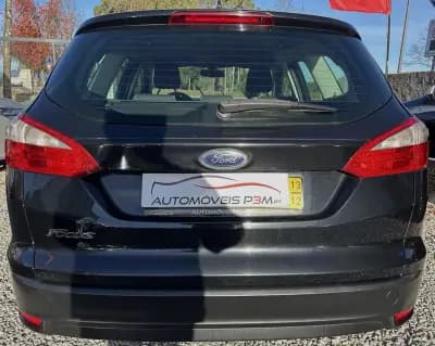 Vendo Ford Focus SW 2013 - 9990 EUR, 221936 km - AUTO.MOTO.pt