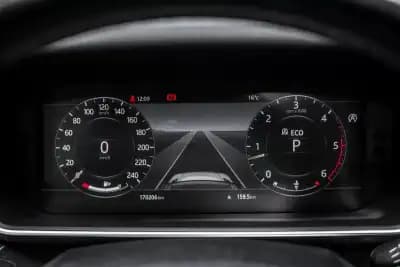 Vendo Land Rover Range Rover Sport 2018 - 41990 EUR, 170206 km - AUTO.MOTO.pt