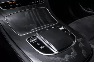 Sell Mercedes-Benz E 300 2022 - 39750 EUR, 66165 km - AUTO.MOTO.pt