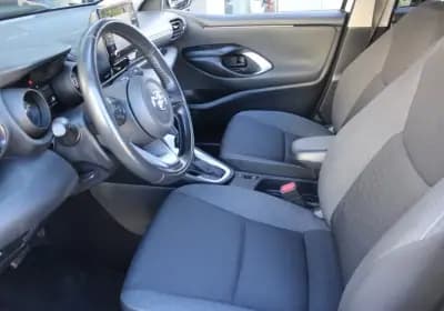 Sell Toyota Yaris 2021 - 19900 EUR, 74773 km - AUTO.MOTO.pt