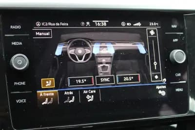 Vendo Volkswagen Arteon 2021 - 25990 EUR, 155000 km - AUTO.MOTO.pt