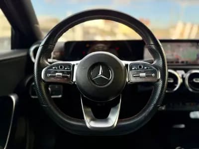 Vendo Mercedes-Benz A 180 2019 - 27950 EUR, 79000 km - AUTO.MOTO.pt