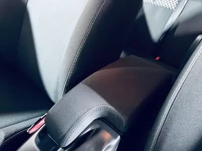 Sell Renault Mégane 2012 - 10990 EUR, 243460 km - AUTO.MOTO.pt