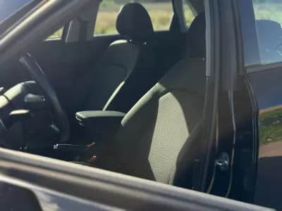 Sell Audi A1 Sportback 2014 - 11500 EUR, 152000 km - AUTO.MOTO.pt