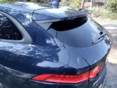 Vendo Jaguar F-Pace 2017 - 24900 EUR, 180000 km - AUTO.MOTO.pt