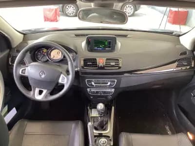 Sell Renault Mégane Break 2011 - 8490 EUR, 198900 km - AUTO.MOTO.pt