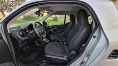 Vendo Smart Fortwo Cabrio 2016 - 11480 EUR, 68000 km - AUTO.MOTO.pt
