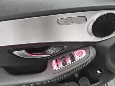 Vendo Mercedes-Benz C 300 2021 - 27500 EUR, 89000 km - AUTO.MOTO.pt