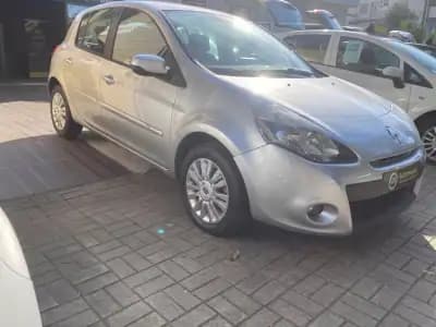 Vendo Renault Clio 2010 - 4990 EUR, 207500 km - AUTO.MOTO.pt