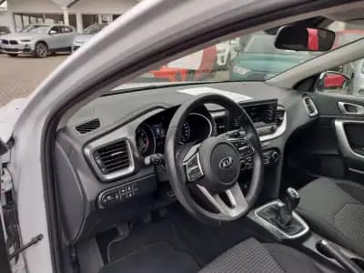 Vendo Kia Ceed SW 2020 - 15500 EUR, 58500 km - AUTO.MOTO.pt