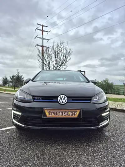 Sell Volkswagen Golf 2016 - 15490 EUR, 211638 km - AUTO.MOTO.pt