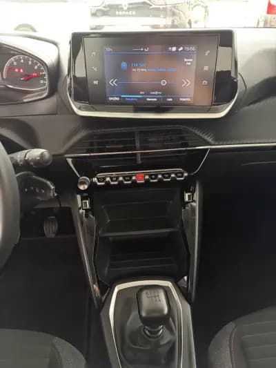 Vendo Peugeot 2008 2022 - 18490 EUR, 116436 km - AUTO.MOTO.pt