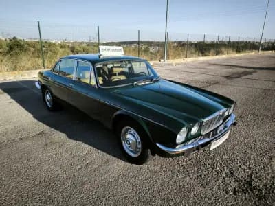 Sell Jaguar XJ6 1976 - 24950 EUR, 47777 km - AUTO.MOTO.pt