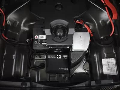 Vendo Audi A4 Avant 2020 - 26950 EUR, 165057 km - AUTO.MOTO.pt