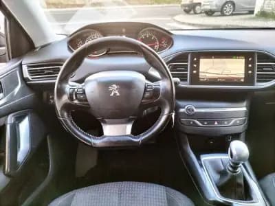 Vendo Peugeot 308 SW 2020 - 10990 EUR, 139592 km - AUTO.MOTO.pt