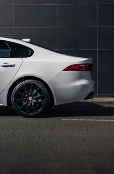 Vendo Jaguar XF 2017 - 24990 EUR, 145800 km - AUTO.MOTO.pt