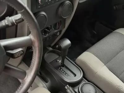 Sell Jeep Wrangler 2007 - 34950 EUR, 165311 km - AUTO.MOTO.pt