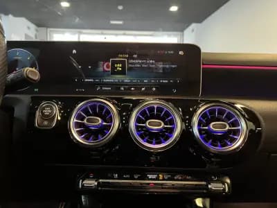 Sell Mercedes-Benz A 180 2018 - 26990 EUR, 180000 km - AUTO.MOTO.pt