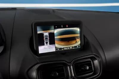 Sell Aston Martin V8 Vantage Roadster 2021 - 165000 EUR, 14873 km - AUTO.MOTO.pt