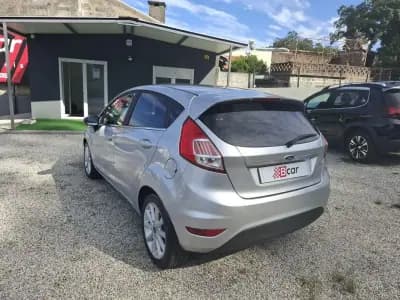 Sell Ford Fiesta 2016 - 9990 EUR, 87600 km - AUTO.MOTO.pt