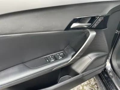 Sell MG MG4 2023 - 19850 EUR, 7054 km - AUTO.MOTO.pt