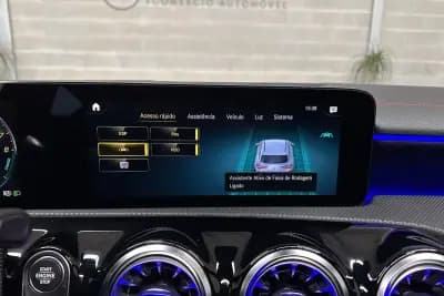 Vendo Mercedes-Benz CLA 250 2022 - 32950 EUR, 38283 km - AUTO.MOTO.pt