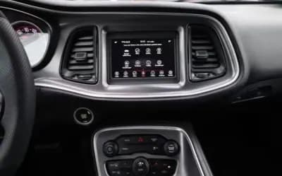 Vendo Dodge Challenger 2019 - 68990 EUR, 125171 km - AUTO.MOTO.pt