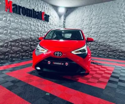 Vendo Toyota Aygo 2019 - 10750 EUR, 126299 km - AUTO.MOTO.pt