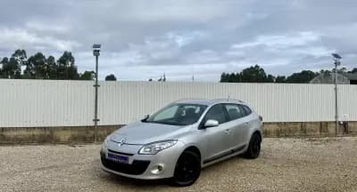 Vendo Renault Mégane Break 2011 - 7950 EUR, 226000 km - AUTO.MOTO.pt