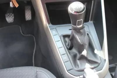 Vendo Volkswagen Polo 2021 - 14990 EUR, 84500 km - AUTO.MOTO.pt