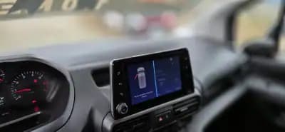 Vendo Peugeot Partner 2022 - 14900 EUR, 84625 km - AUTO.MOTO.pt