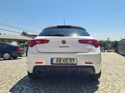 Sell Alfa Romeo Giulietta 2019 - 15790 EUR, 146000 km - AUTO.MOTO.pt