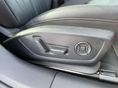 Vendo Audi A6 Avant 2019 - 30990 EUR, 134028 km - AUTO.MOTO.pt