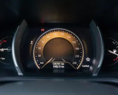 Sell Renault Mégane Sport Tourer 2018 - 15990 EUR, 126740 km - AUTO.MOTO.pt