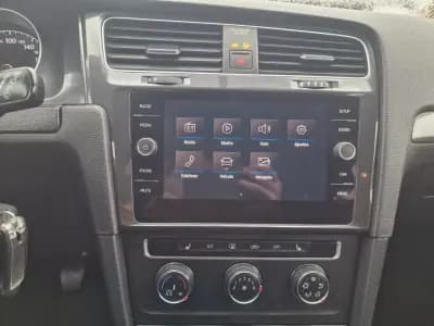 Vendo Volkswagen Golf 2019 - 18999 EUR, 139668 km - AUTO.MOTO.pt