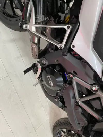 Sell Ducati Multistrada 1260 Enduro 2011 - 9250 EUR, 44000 km - AUTO.MOTO.pt