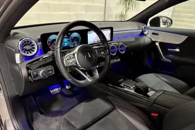 Vendo Mercedes-Benz A 250 Limousine 2022 - 31950 EUR, 32438 km - AUTO.MOTO.pt